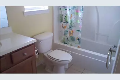 2264 Lewis Street, Crestview, FL 32536 - Photo 9