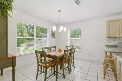 2284 Prytania Circle, Navarre, FL 32566 - Photo 9