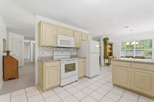2284 Prytania Cir, Navarre, FL 32566 - Photo 13