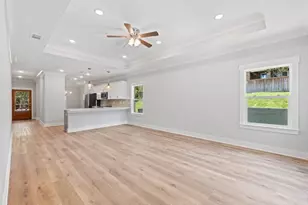 1607B 26th St, Niceville, FL 32578 - Photo 25