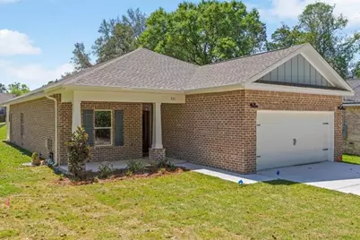 1607B 26th Street, Niceville, FL 32578 - Photo 9