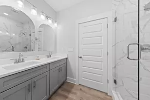1607B 26th St, Niceville, FL 32578 - Photo 35