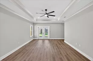 1607A 26th St, Niceville, FL 32578 - Photo 23