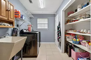 2205 Calle De Marbella, Navarre, FL 32566 - Photo 15