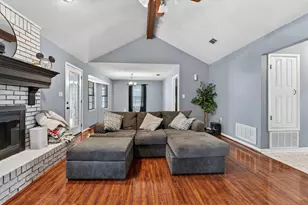 2205 Calle De Marbella, Navarre, FL 32566 - Photo 9