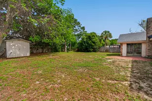 2205 Calle De Marbella, Navarre, FL 32566 - Photo 33