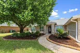 1682 Beachside Dr, Pensacola, FL 32506 - Photo 3