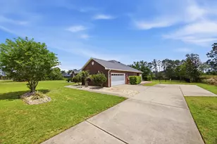 51 Tournament Ln, Freeport, FL 32439 - Photo 11