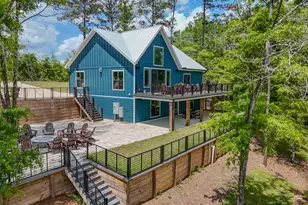 182 Blue Pond Cir, Ponce de Leon, FL 32455 - Photo 1