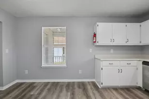 421 Apple Dr, Crestview, FL 32536 - Photo 13