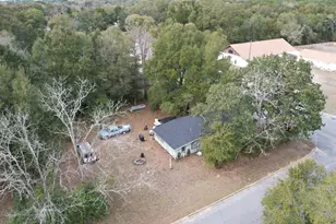 625 E Chestnut Ave, Crestview, FL 32539 - Photo 5