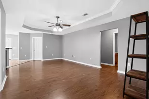 203 8th Ave, Crestview, FL 32536 - Photo 11