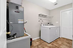 203 8th Ave, Crestview, FL 32536 - Photo 13