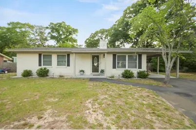 219 Pilgrim Avenue, Fort Walton Beach, FL 32547 - Photo 1
