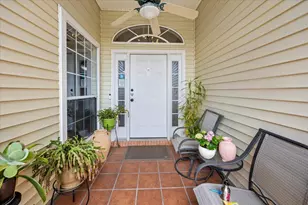 806 Linda Dr, Mary Esther, FL 32569 - Photo 3