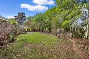 806 Linda Dr, Mary Esther, FL 32569 - Photo 37