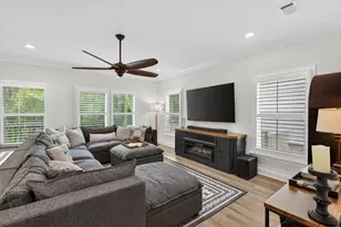 604 Ivy Ave, Niceville, FL 32578 - Photo 15