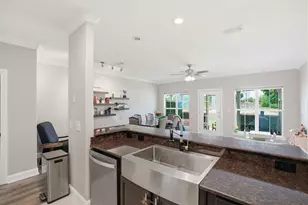 261 Mattie M Kelly Blvd, Destin, FL 32541 - Photo 7