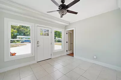 203 NE Bradley Drive, Fort Walton Beach, FL 32547 - Photo 3