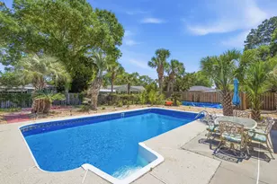 203 NE Bradley Dr, Fort Walton Beach, FL 32547 - Photo 35