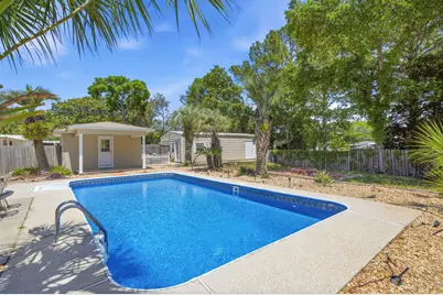 203 NE Bradley Drive, Fort Walton Beach, FL 32547 - Photo 39