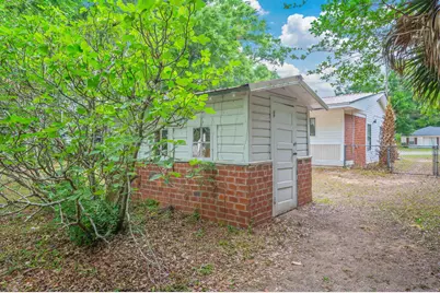 355 W First Avenue, Crestview, FL 32536 - Photo 19