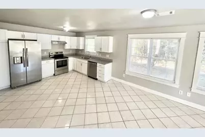 140 Hickory Loop Drive, Freeport, FL 32439 - Photo 7