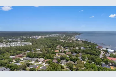 1739 Sound Creek Court, Navarre, FL 32566 - Photo 73