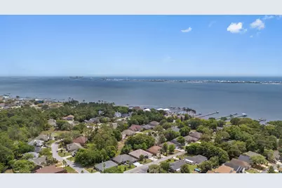 1739 Sound Creek Court, Navarre, FL 32566 - Photo 71