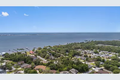 1739 Sound Creek Court, Navarre, FL 32566 - Photo 69