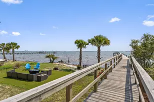 1739 Sound Creek Ct, Navarre, FL 32566 - Photo 79