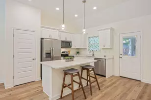 3105 Holley Dr, Crestview, FL 32539 - Photo 9