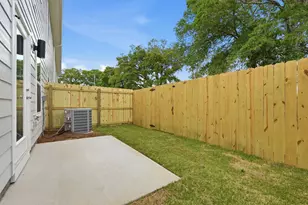 704 Ferguson Dr, Fort Walton Beach, FL 32547 - Photo 11