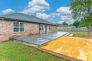 1681 Lady Ln, Baker, FL 32531 - Photo 41