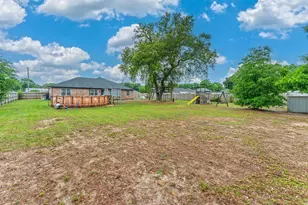 1681 Lady Ln, Baker, FL 32531 - Photo 37