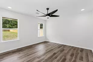 8084 3rd St, Laurel Hill, FL 32567 - Photo 17
