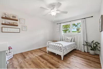 233 NW Pleasant Street, Fort Walton Beach, FL 32548 - Photo 47