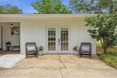 233 NW Pleasant Street, Fort Walton Beach, FL 32548 - Photo 7