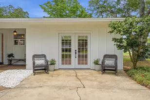 233 NW Pleasant St, Fort Walton Beach, FL 32548 - Photo 7