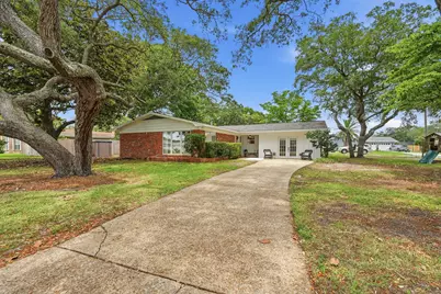 233 NW Pleasant Street, Fort Walton Beach, FL 32548 - Photo 5