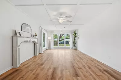 233 NW Pleasant Street, Fort Walton Beach, FL 32548 - Photo 11