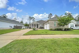 1166 Deer Moss Loop, Niceville, FL 32578 - Photo 3