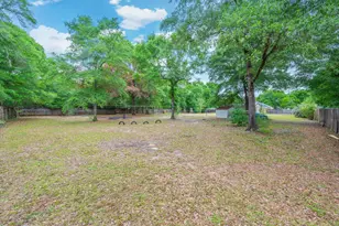 1948 Hidden Springs Dr, Baker, FL 32531 - Photo 37