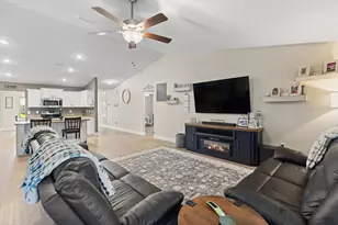 2220 Jernigan Dr, Crestview, FL 32536 - Photo 9