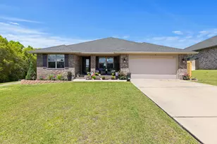 2220 Jernigan Dr, Crestview, FL 32536 - Photo 1