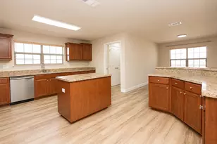 2391 Barberee Dr, Crestview, FL 32536 - Photo 13