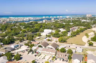 207 Ann Cir, Destin, FL 32541 - Photo 49