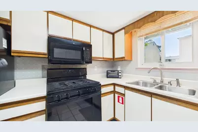 132 W Leslie Lane, Panama City Beach, FL 32413 - Photo 11