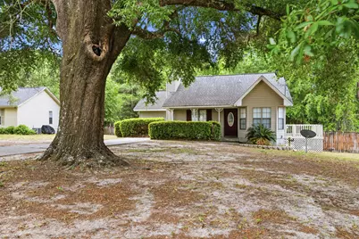 207 W Pinoak Court, Crestview, FL 32539 - Photo 29