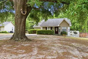 207 W Pinoak Ct, Crestview, FL 32539 - Photo 29